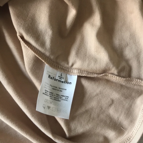 Reformation Tehmina top sand new with tags - Picture 9 of 9